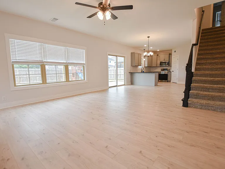 3275 Haymeadow Ln — Photo 6