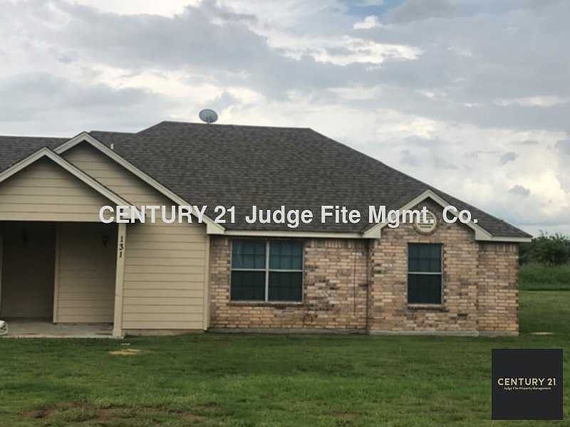 1st image of 131 Lindas Creek Ln