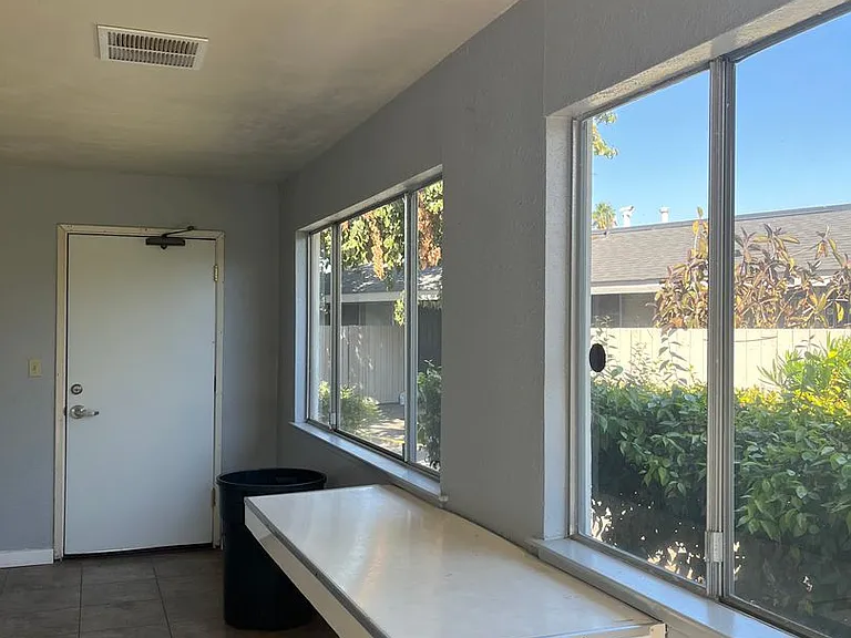 1213 Norwegian Ave — Photo 16