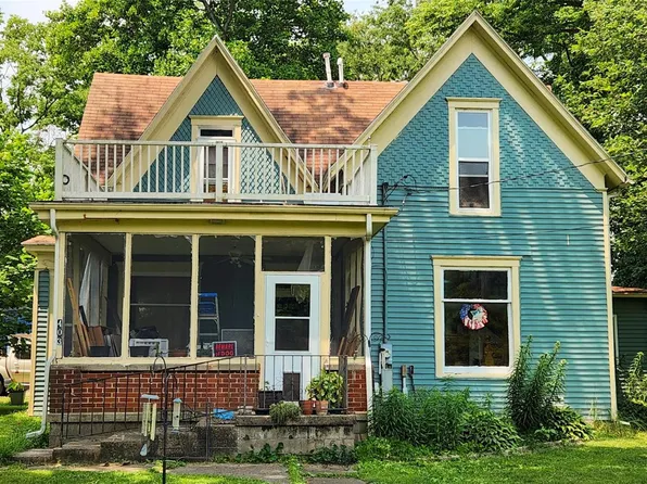 403 N Church St, Newton, IL 62448