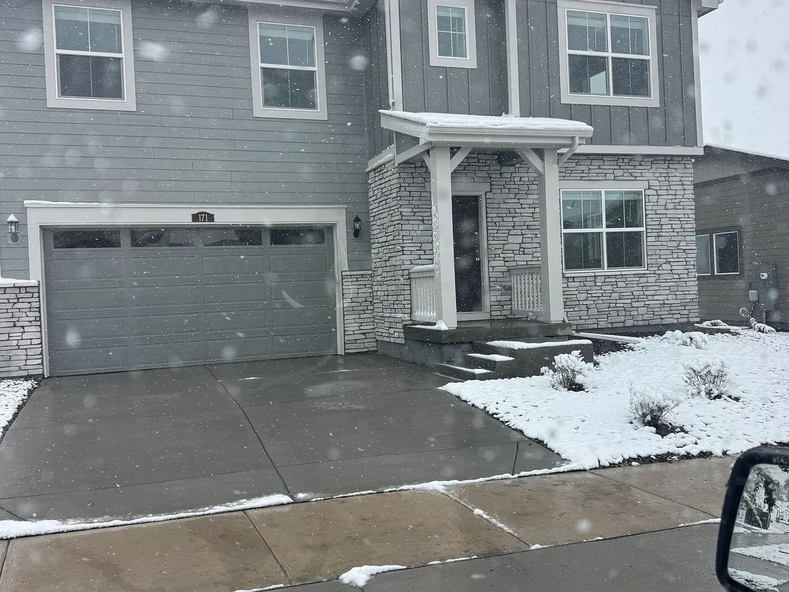 4 bed, 2603 sqft, $3,200 — Photo 1