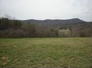 8380 Poplar Springs Ln, Roanoke, VA 24018