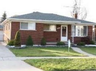 20358 Fairview Dr, Dearborn Heights, MI 48127