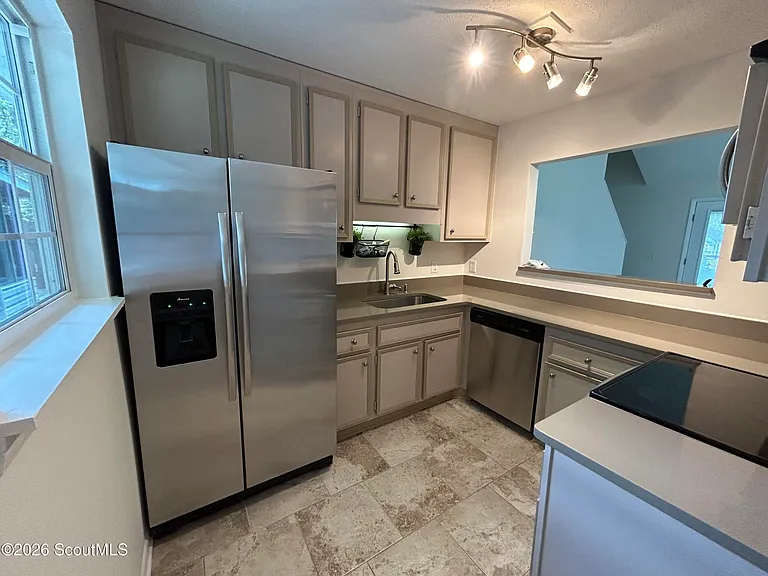 125 Atlantic Dr — Photo 7