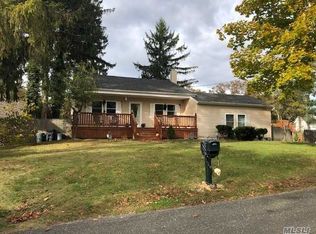 431 Shelter Rd, Ronkonkoma, NY 11779