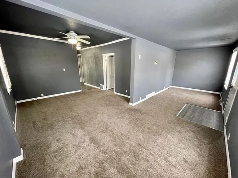 317 Grandview Ave — Photo 3