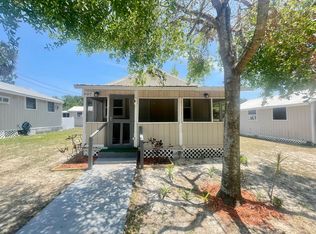 907 S Washington Ave, Apopka, FL 32703