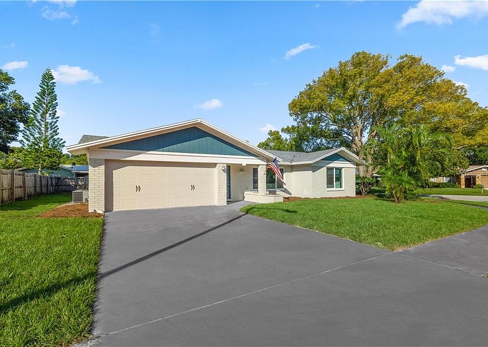 1st image of 714 Leeward Way