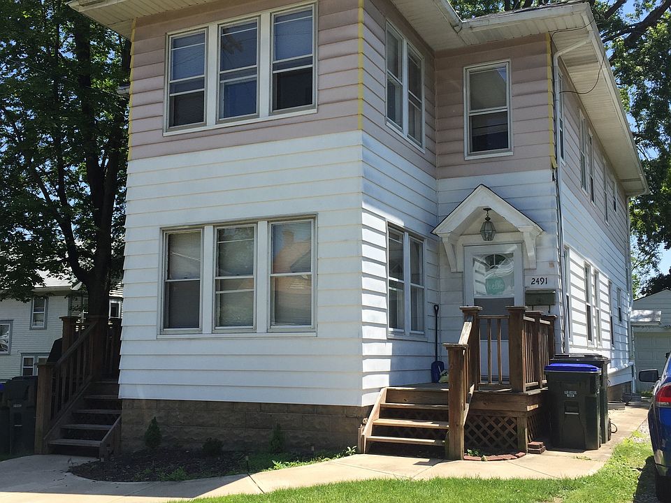1st image of 2493 4th St