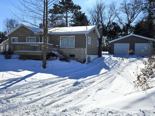 1227 Dorothy St, Rhinelander, WI 54501