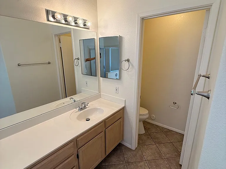 4556 E Charleston Ave — Photo 23