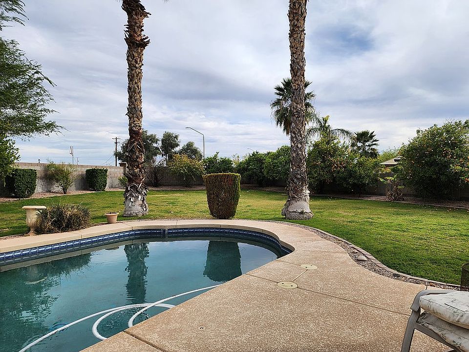 2nd image of 373 S Balboa Dr
