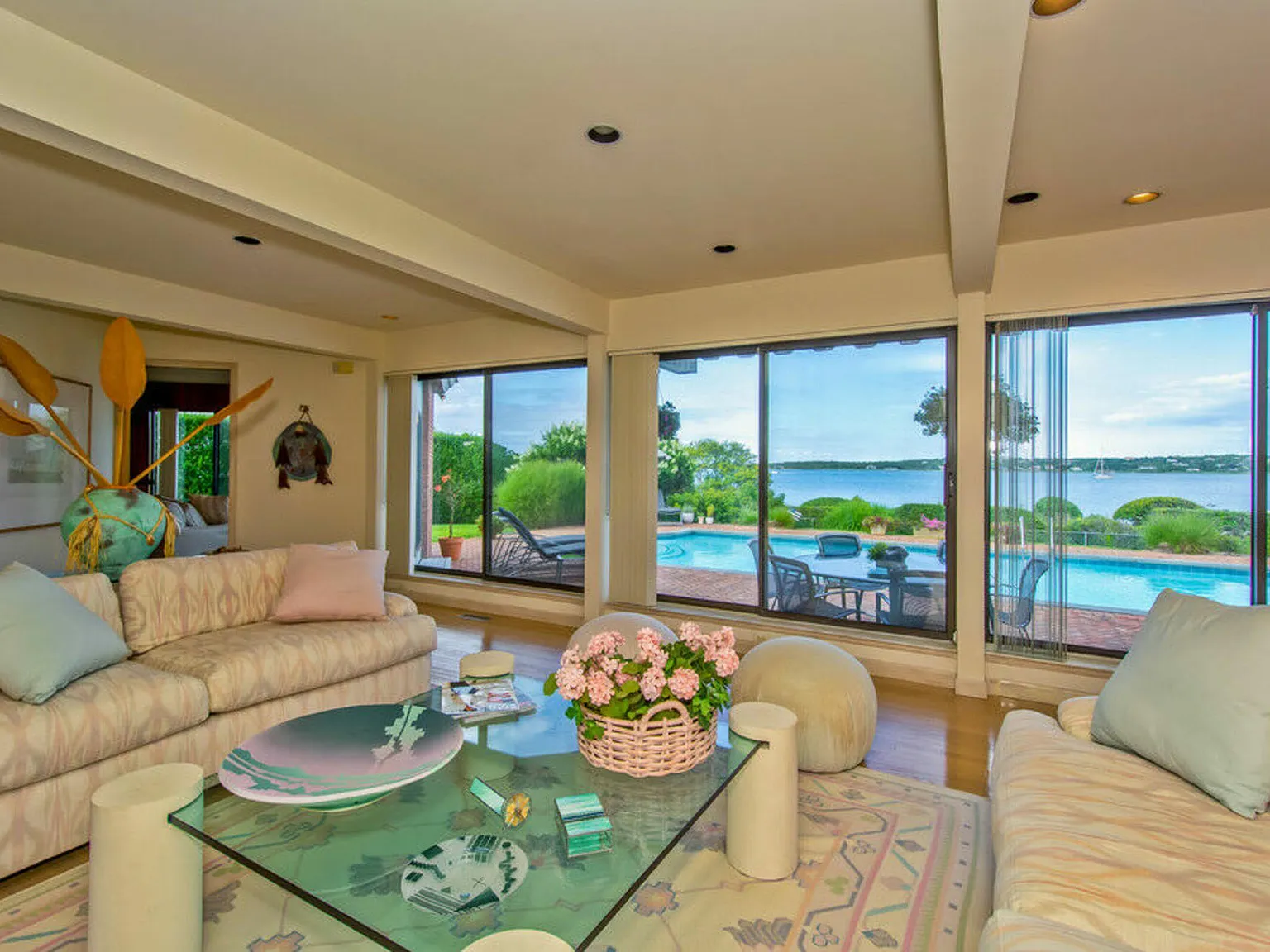 Serene Lakefront With Pool — Photo 4