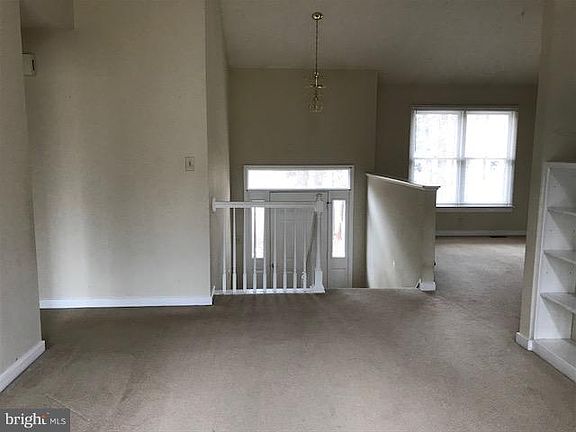 4th image of 736 Glen Cove Dr