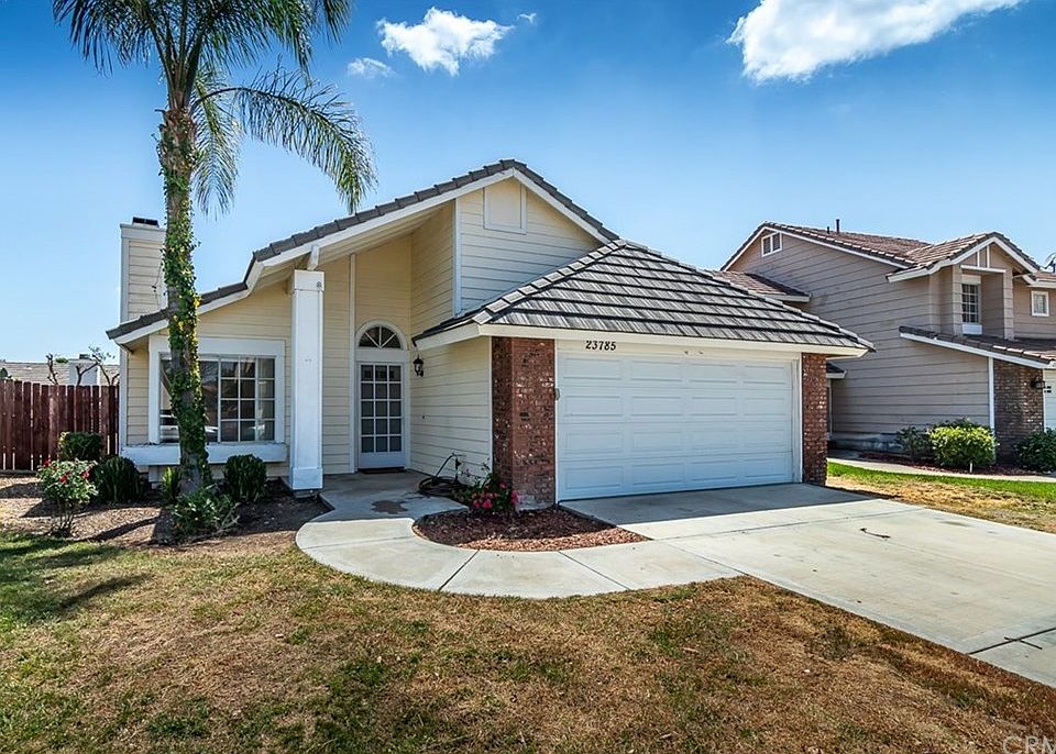 1st image of 23785 Sierra Oak Dr
