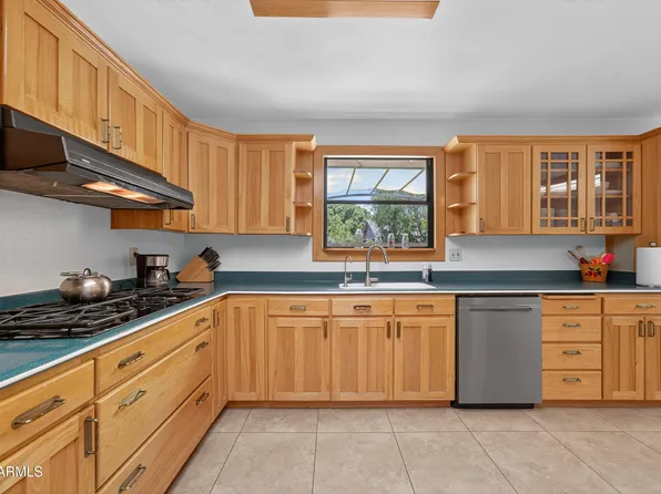 2513 E MANHATTON Drive, Tempe, AZ 85282