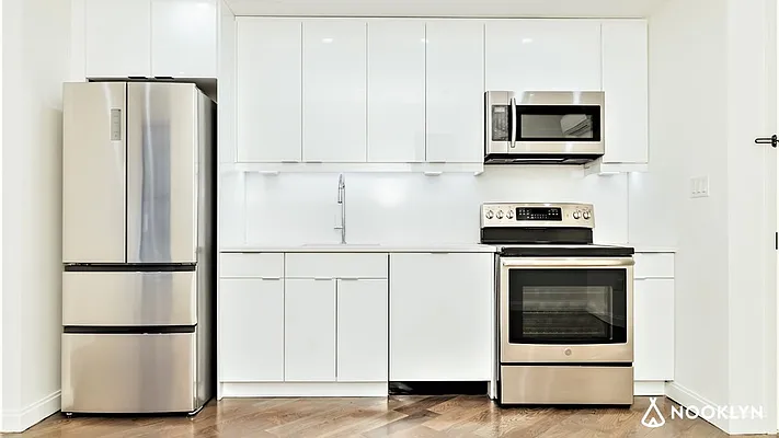 Rented by Nooklyn NYC LLC | media 75