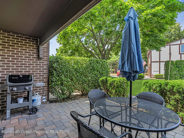 15 Linden Dr — Photo 26