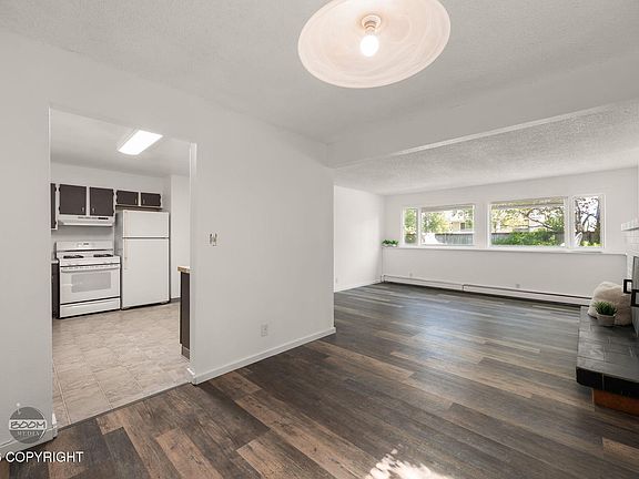 4th image of 8020 Huckleberry St