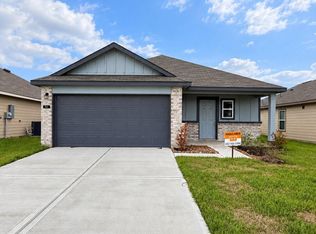 513 Oak Chase Ave, Dayton, TX 77535