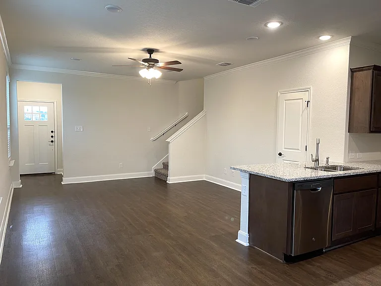 2222 Sandlewood Cv #101 — Photo 5