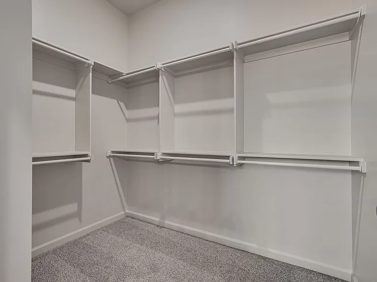 4905 Misty Wood Ln — Photo 21