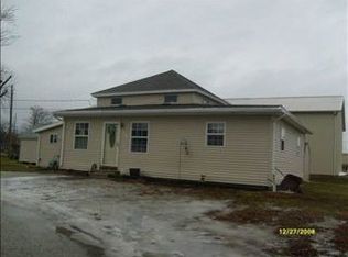458 E High St, Nappanee, IN 46550