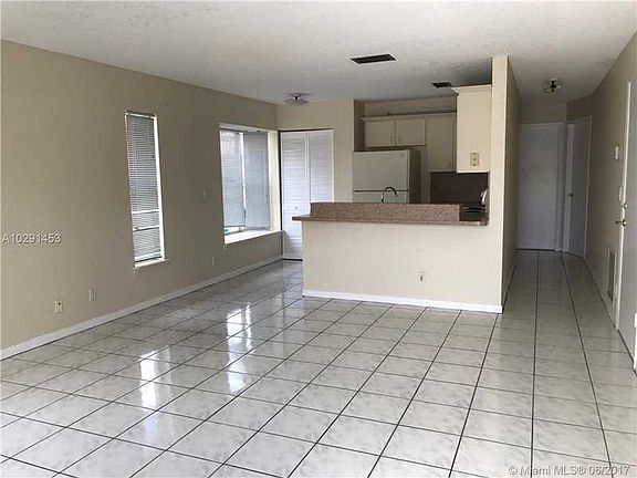3rd image of 10400 Boynton Place Cir