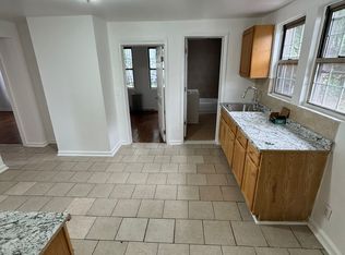 131-133 W Sandford Blvd #1A, Mount Vernon, NY 10550