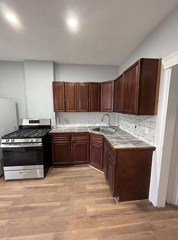 1st image of 11107 Northern Blvd Floor 2