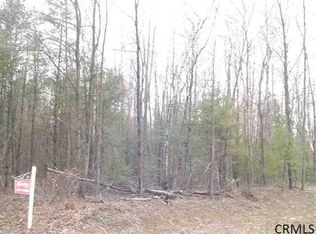 108 Gracemoore Rd, Saratoga Springs, NY 12866