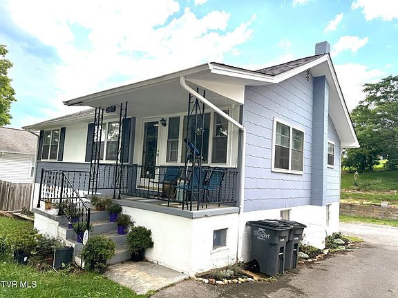 2nd image of 307 Walker St