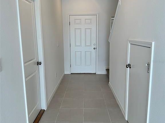 4th image of 2322 Alee Ln