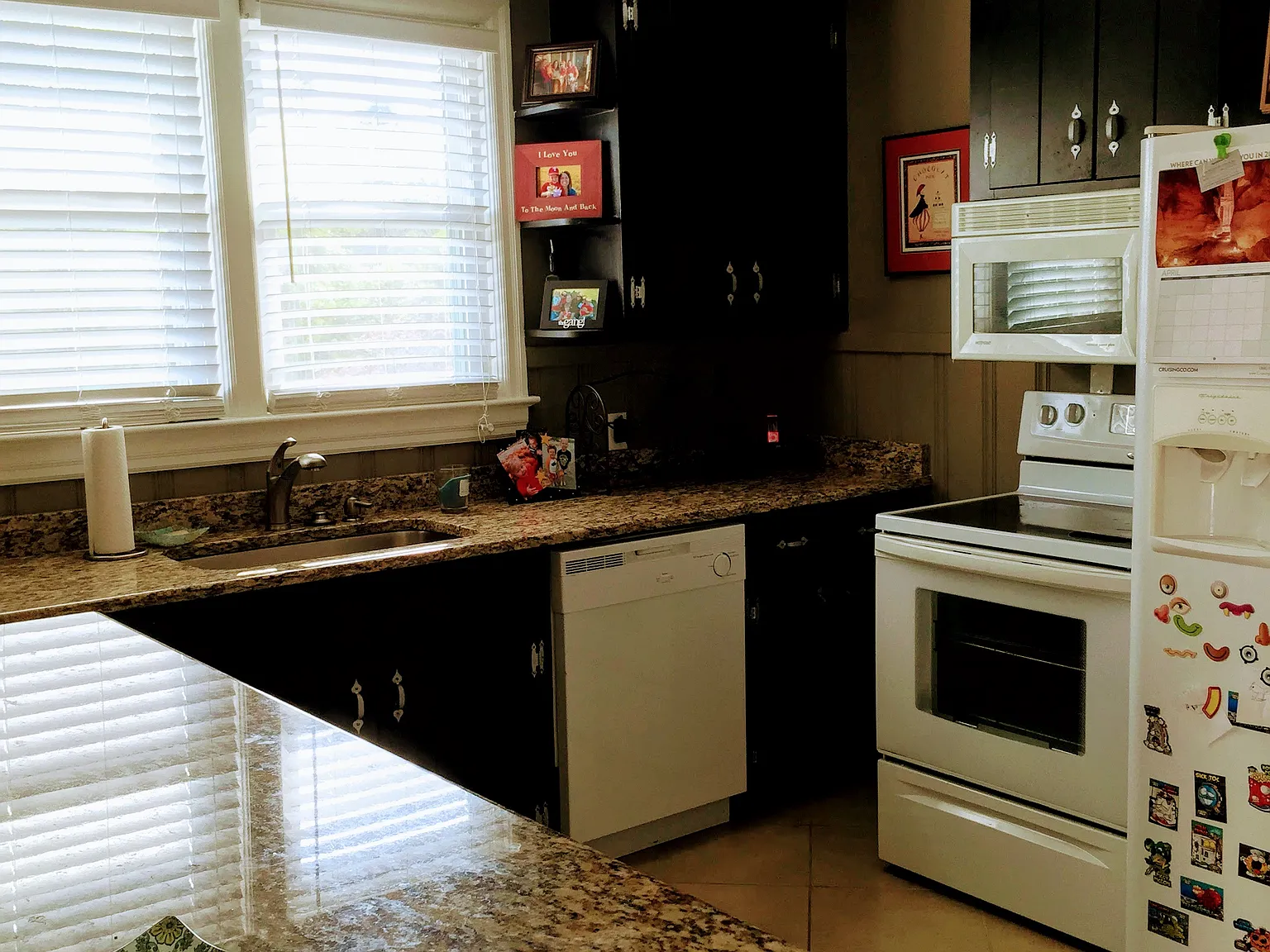 3 bed, 1600 sqft, $2,100 — Photo 3