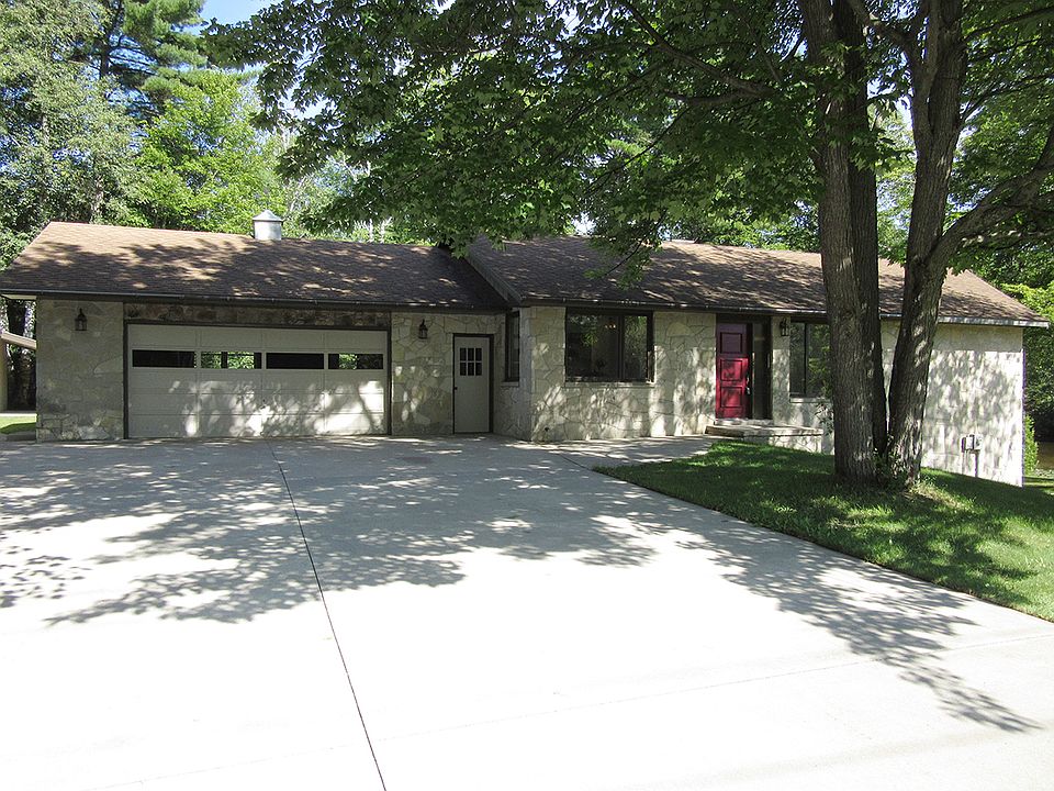 1st image of 343 Bolitho Dr