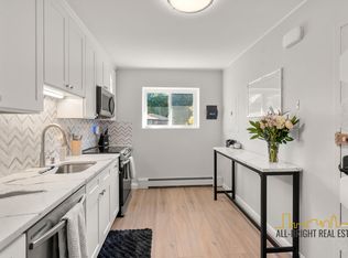 23 Westgate Rd APT 6, Chestnut Hill, MA 02467