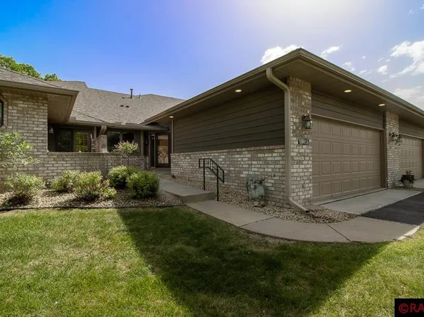 18015 Judicial Way S, Lakeville, MN 55044