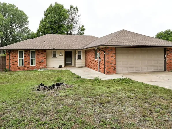 15375 Arrowhead Dr, Yukon, OK 73099
