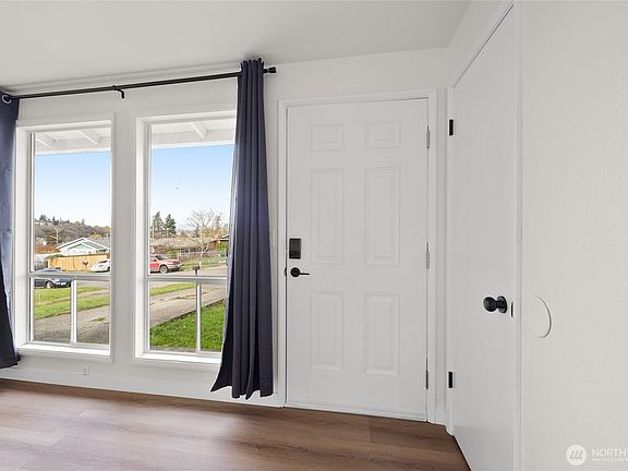 4th image of 2022 E 36th Street
