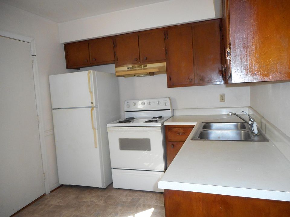 1st image of 4528 Ohio St NE