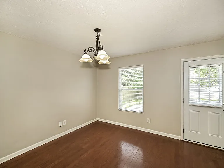 227 Elderberry Way — Photo 6