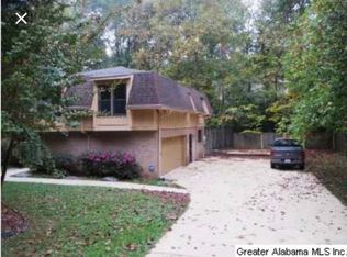 2908 Wisteria Dr, Vestavia Hills, AL 35216