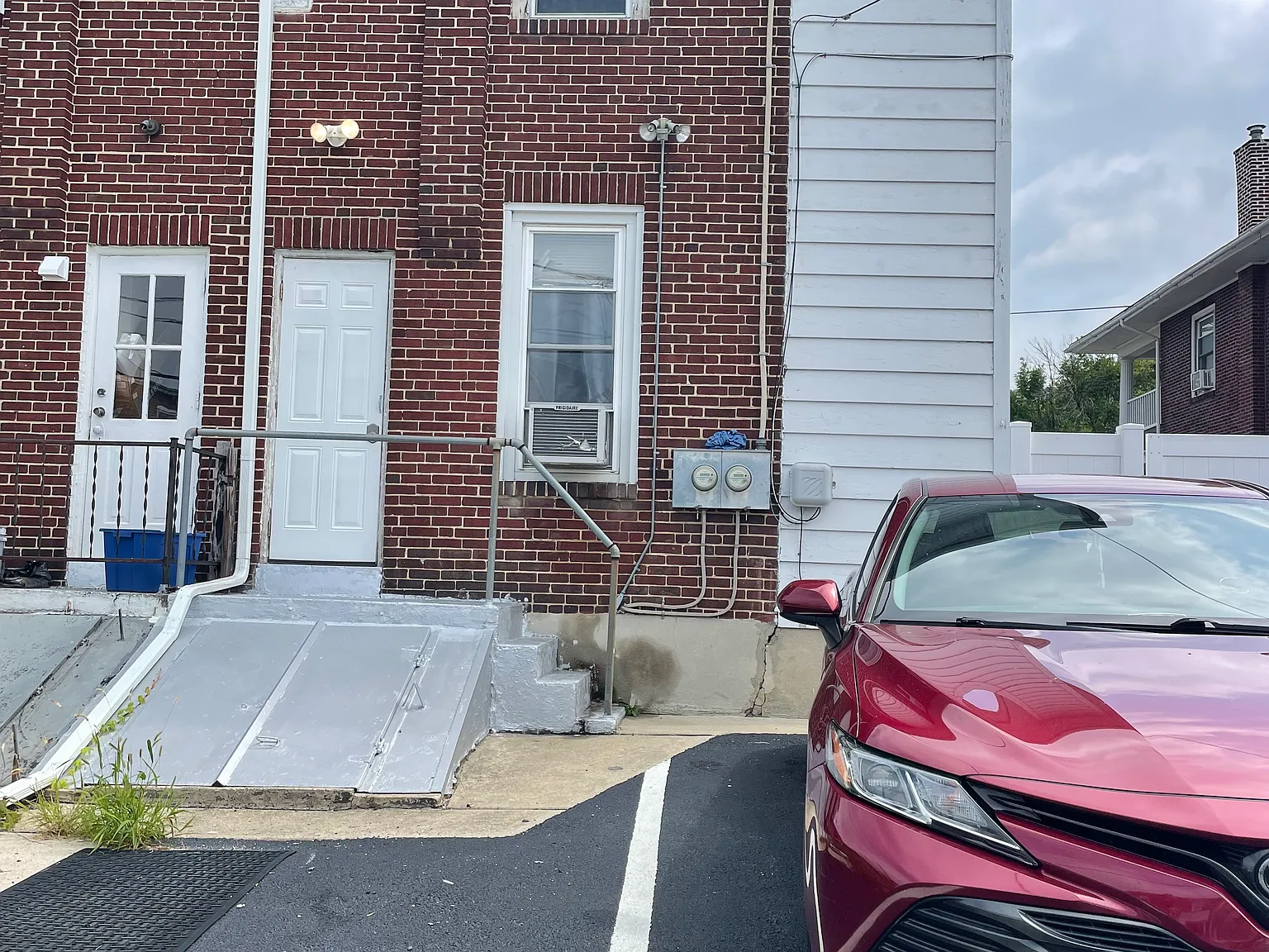 2 bed, 900 sqft, $1,450 — Photo 2