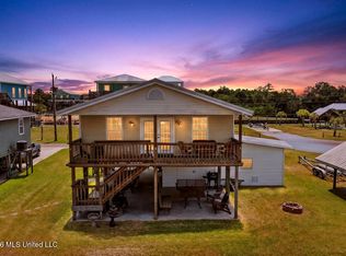 4031 Bank St, Bay Saint Louis, MS 39520