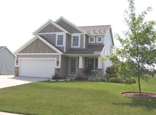 5497 Stevendale Dr, Hudsonville, MI 49426