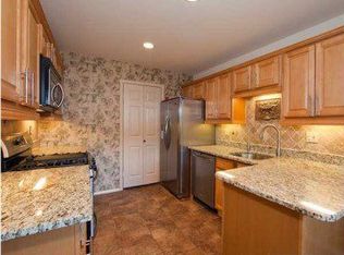 13 Joyce Ct, Tinton Falls, NJ 07724