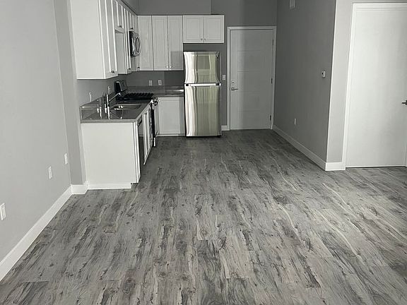 5th image of 849 N Bunker Hill Ave #306