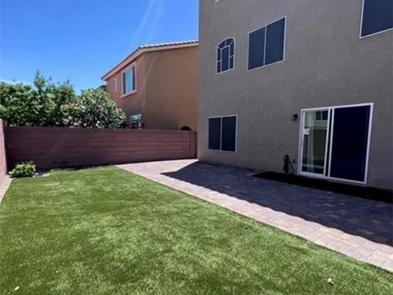 8288 Sorrel St — Photo 31