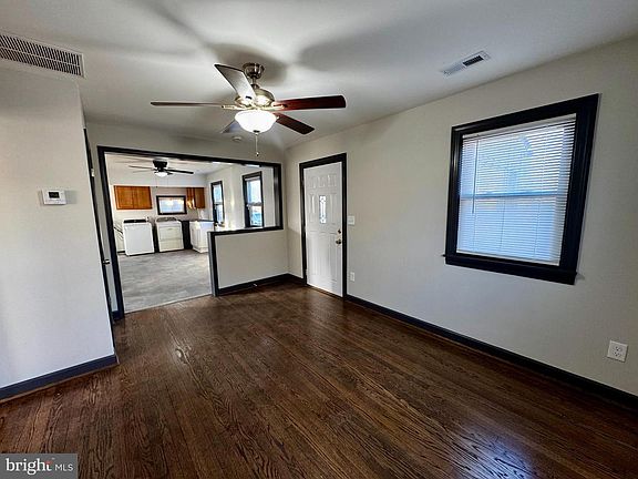 3rd image of 1708 Rita Rd