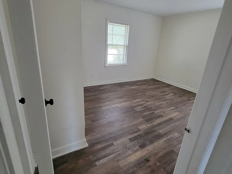 1673 S Perkins Rd — Photo 36